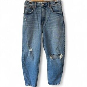 Abercrombie & Fitch The 80s Mom High Rise Curve Love Size 26/2S Distressed Jean